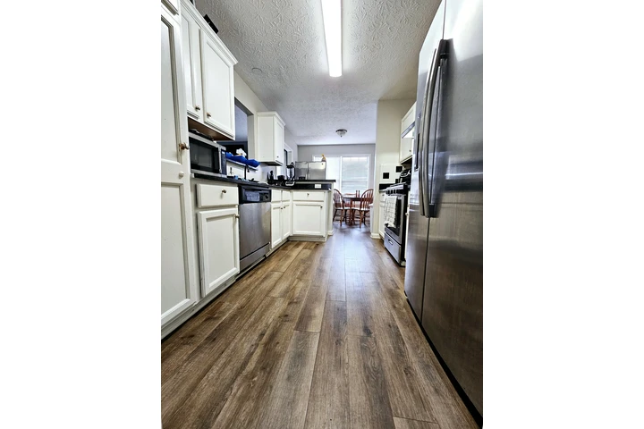$740 : Rento habitación Lawrenceville image 6