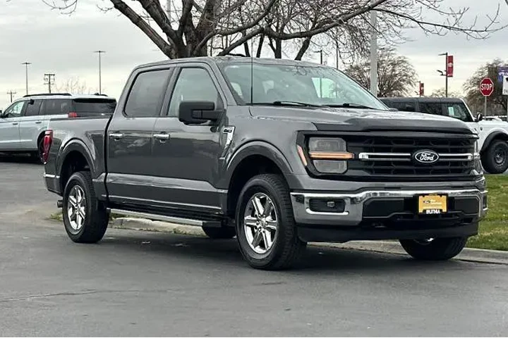 $39995 : Ford F-150 2024 4x4 XLT 4dr image 9