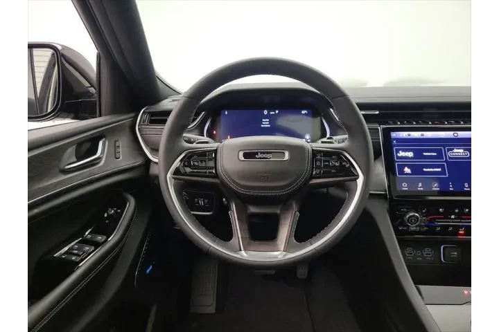 $38998 : Jeep Grand Cherokee 2023 4x2 image 10