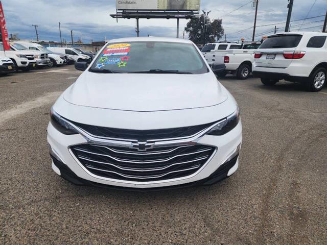 $15999 : 2020 Malibu LS image 3