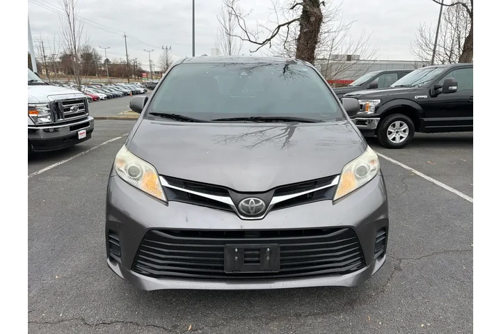 $23000 : Toyota Sienna 2019 LE 7-Pass image 8