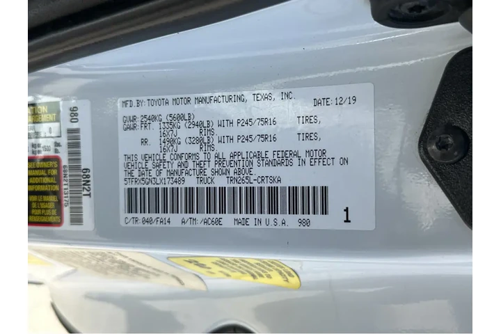$22990 : 2020 Tacoma 2WD SR image 1