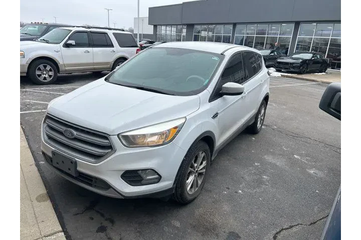 $9995 : Ford Escape 2017 AWD SE 4dr image 2