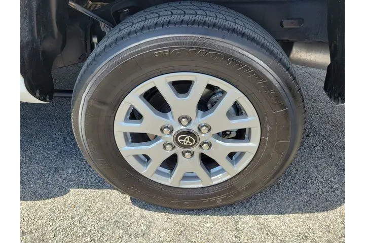 $32991 : Toyota Tacoma 2024 4x2 SR5 4 image 5