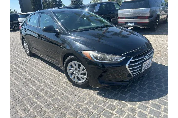 $10995 : Hyundai ELANTRA 2017 image 1