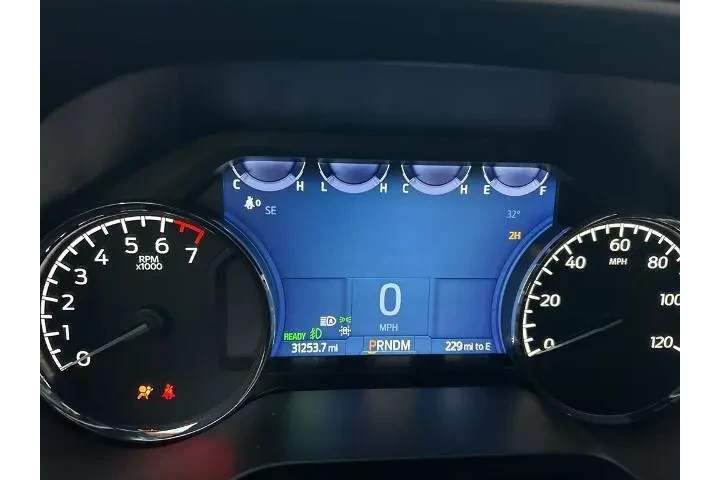 $40000 : Ford F-150 2022 4x4 XLT 4dr image 9