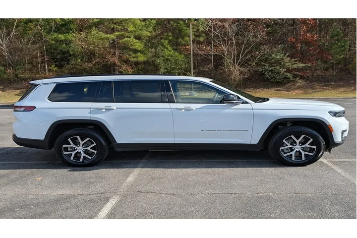 $37995 : Jeep Grand Cherokee L 2024 4 image 10