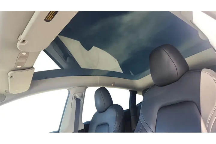 $27613 : Tesla Model Y 2020 AWD Long image 10