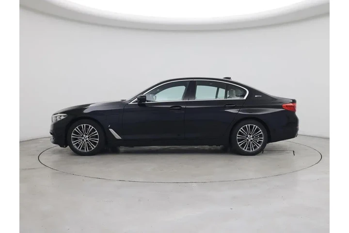 $18998 : BMW 5 Series 2019 530e iPerf image 3