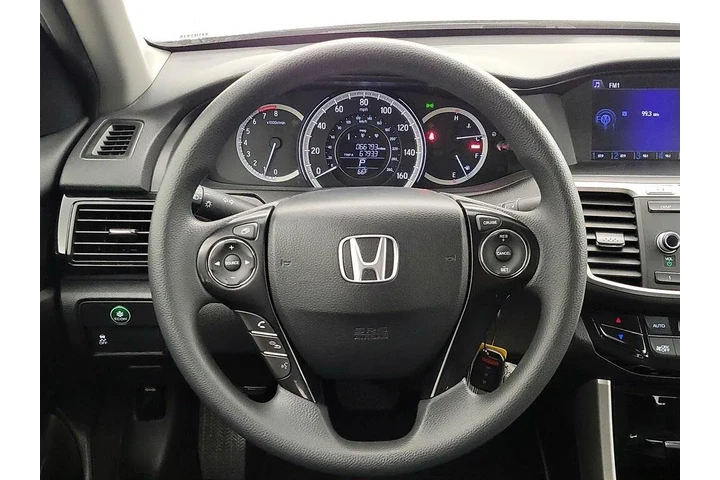 $17998 : Honda Accord 2016 LX 4dr Sed image 10