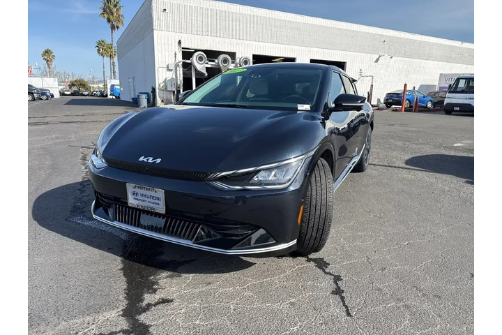 $23102 : Kia EV6 2023 Wind 4dr Crosso image 1