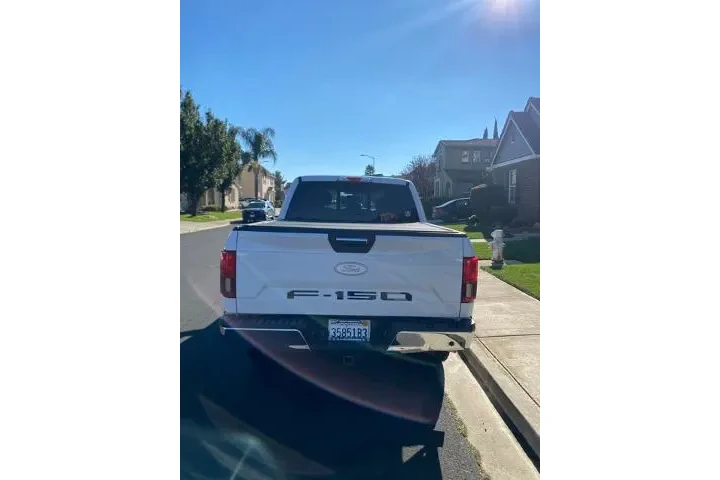 $29988 : Ford F-150 2018 4x4 XLT 4dr image 6