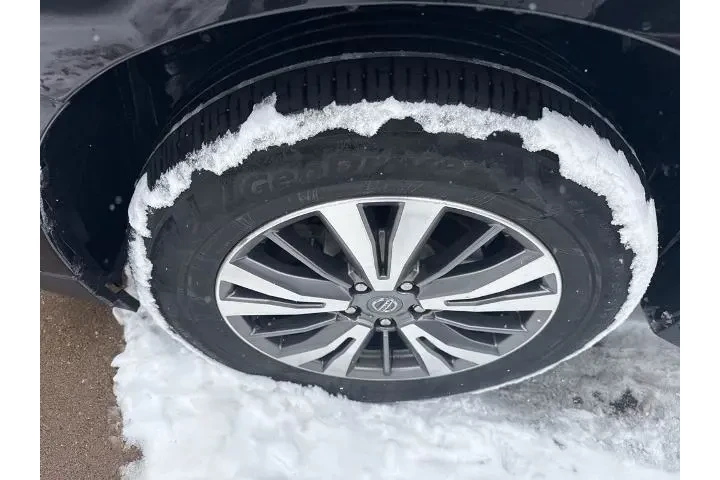 $15990 : Nissan Pathfinder 2020 4x4 S image 3