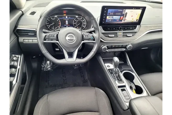 $21997 : Nissan Altima 2023 2.5 SV 4d image 9