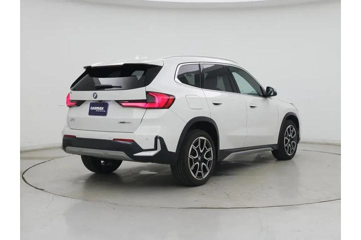 $33998 : BMW X1 2023 AWD xDrive28i 4d image 8