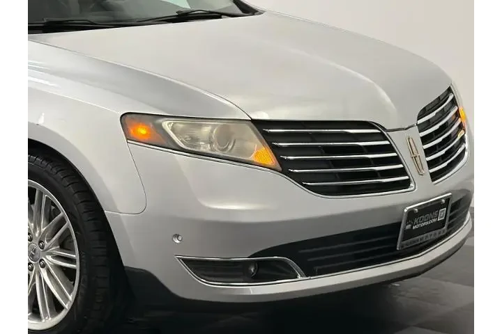 $20000 : Lincoln MKT 2019 AWD Reserve image 3