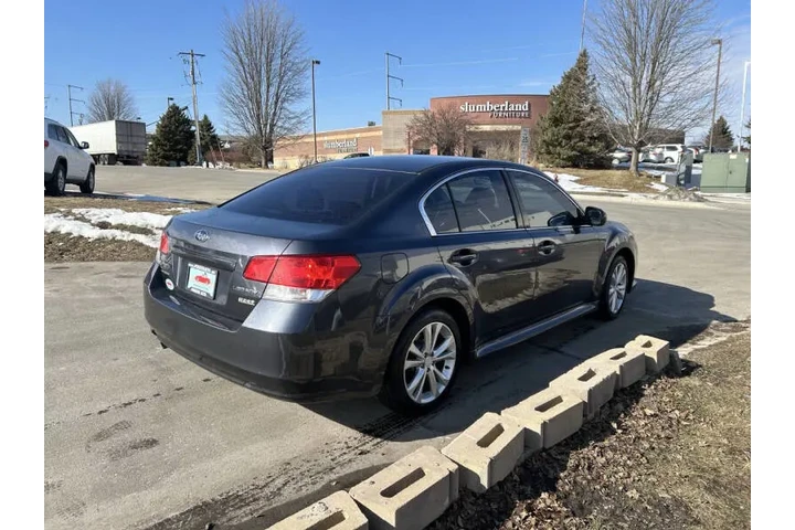 $6990 : 2013 Legacy 2.5i Premium image 7
