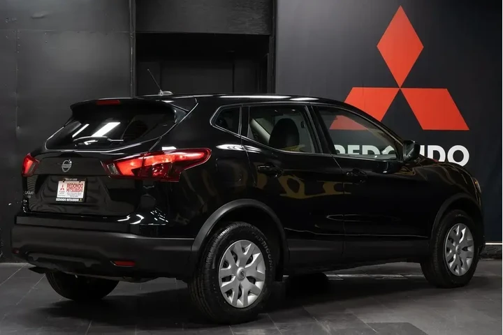 $13998 : Nissan Rogue Sport 2018 S 4d image 9