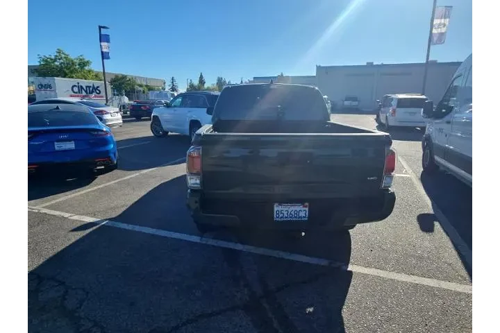 $31000 : Toyota Tacoma 2021 4x2 TRD O image 7