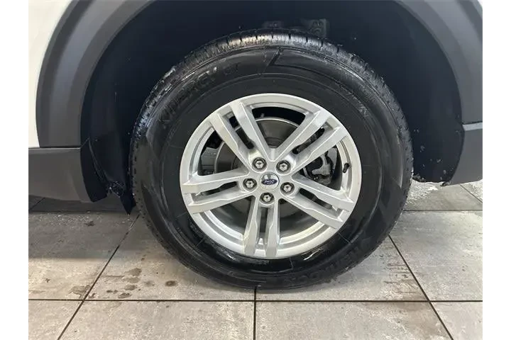 $31500 : Ford Explorer 2023 AWD XLT 4 image 8