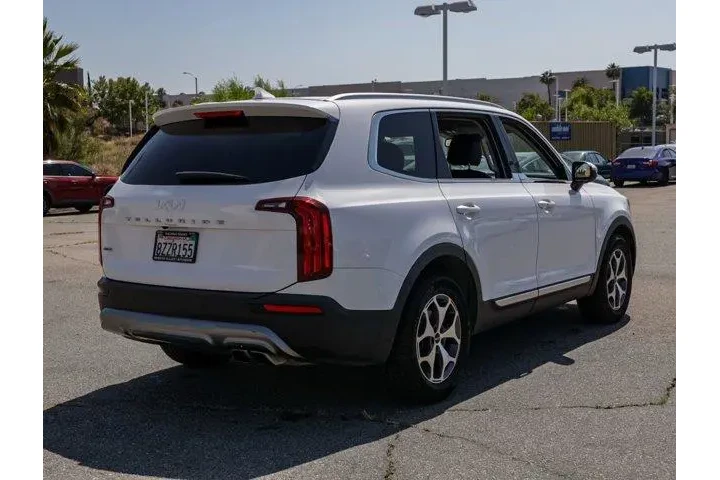 $30471 : Kia Telluride 2022 AWD EX 4d image 4