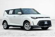 $16990 : Kia Soul 2024 LX 4dr Crossov thumbnail