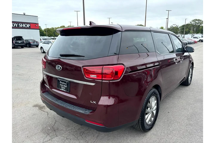 $15980 : 2020 Sedona LX FWD image 2
