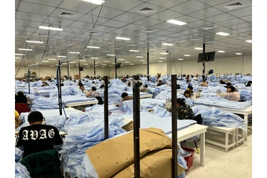 Mecánico de máquinas de coser en Los Angeles