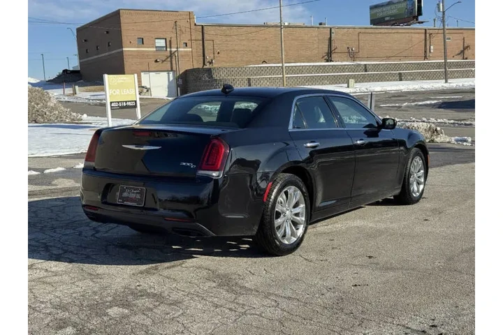 $14950 : 2017 300 C image 5