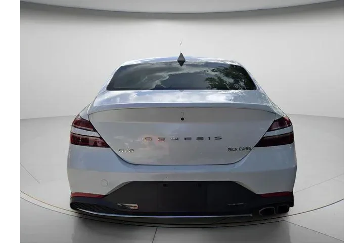 $27954 : Genesis G70 2023 2.0T 4dr Se image 5
