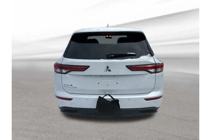 $17970 : Mitsubishi Outlander 2022 AW image 6