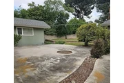 $1000 : move-in ready with gym and ful thumbnail
