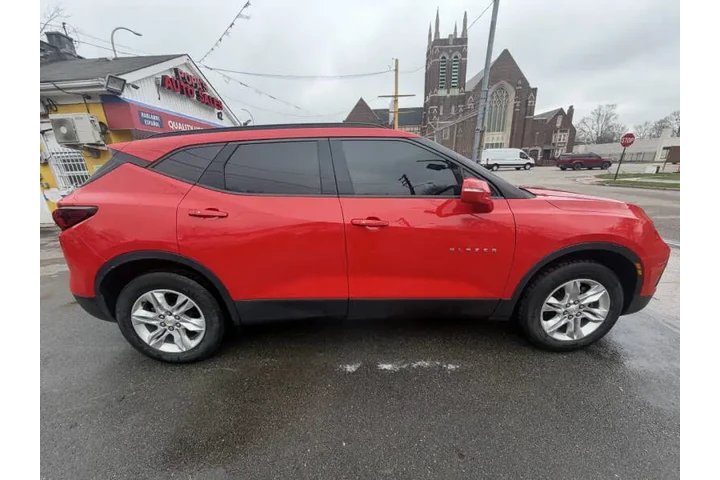 2020 Blazer LT image 9