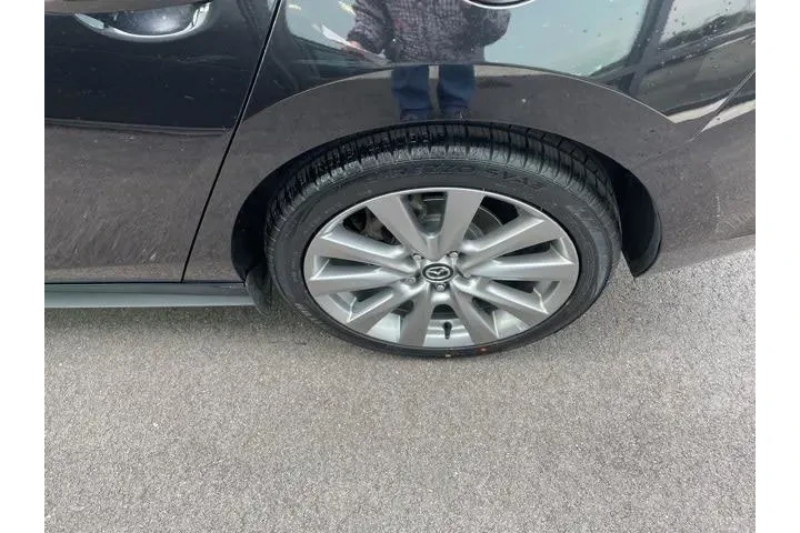 $21995 : Mazda Mazda3 Sedan 2023 2.5 image 8