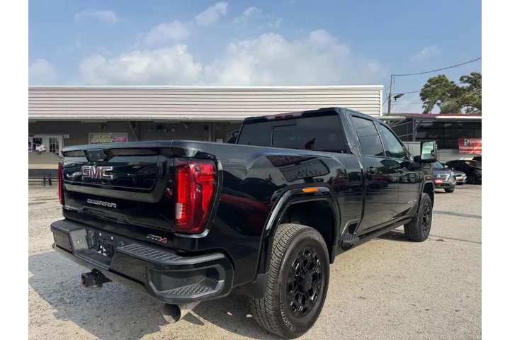 2022 GMC Sierra 2500HD AT4 Cr image 6