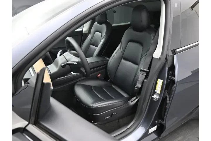 $31800 : Tesla Model Y 2022 AWD Perfo image 7