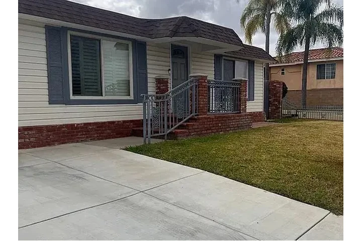 $1780 : Casa De renta🏠 Whittier CA image 1