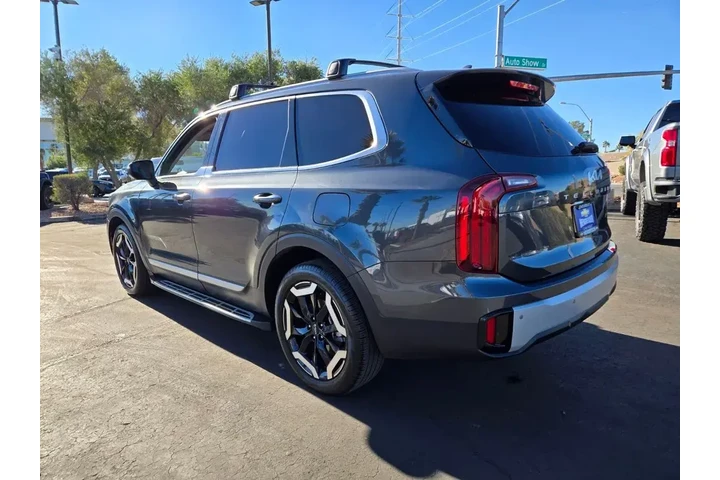 $36993 : Kia Telluride 2024 AWD S 4dr image 4
