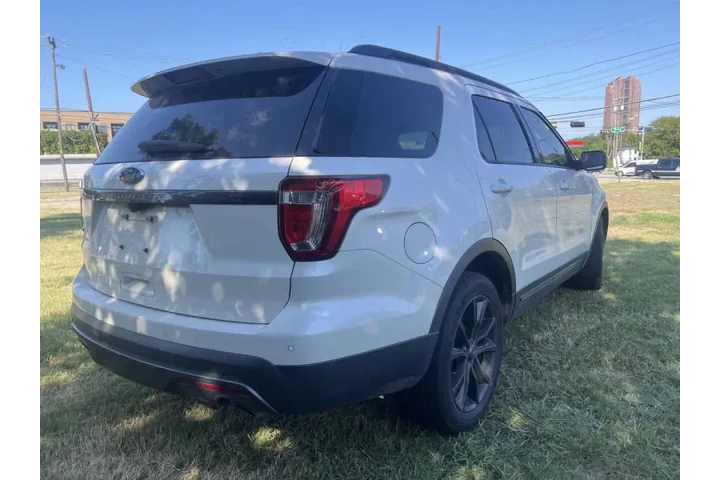 $16495 : 2017 Explorer XLT image 7