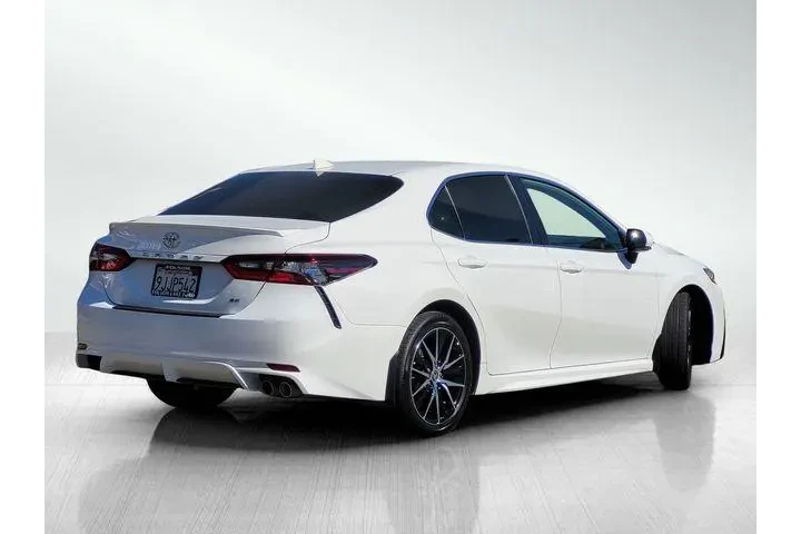 $26155 : Toyota Camry 2024 SE 4dr Sed image 4