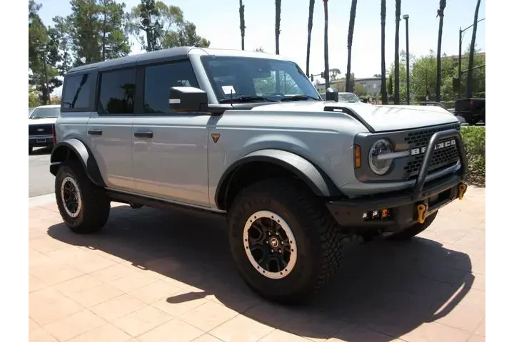 $39968 : Ford Bronco 2022 4x4 Base Ad image 6