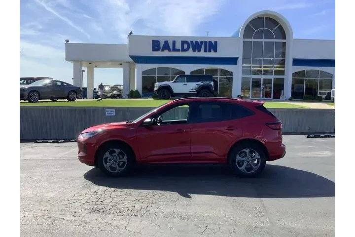 $28950 : Ford Escape 2024 AWD ST-Line image 5