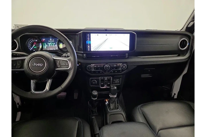 $38998 : Jeep Wrangler 2024 4x4 High image 9