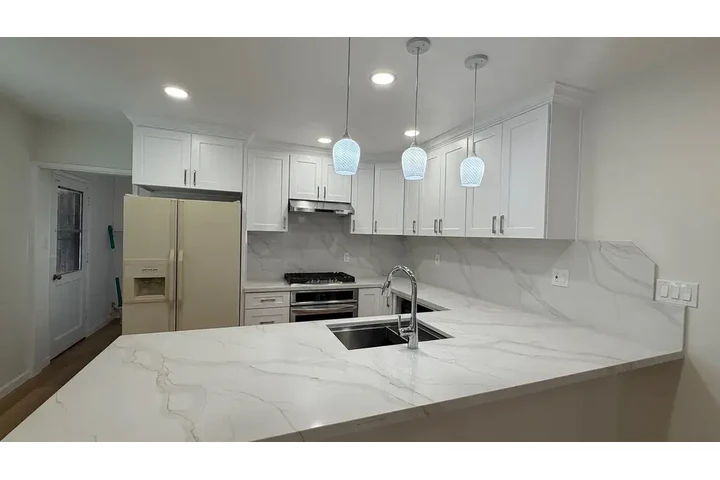 $1700 : Garden Grove - Ready Casa image 3