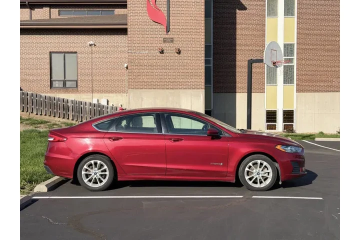 $6999 : 2019 Fusion Hybrid SE image 5