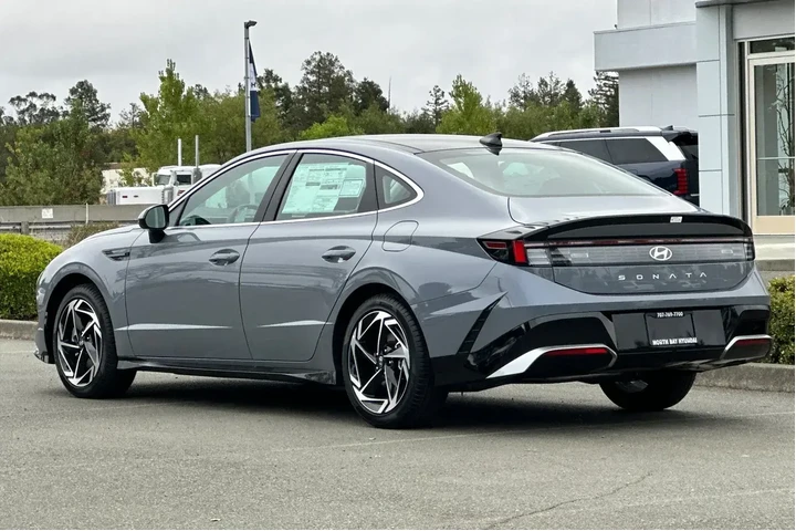 $29990 : Hyundai SONATA 2025 SEL Conv image 6