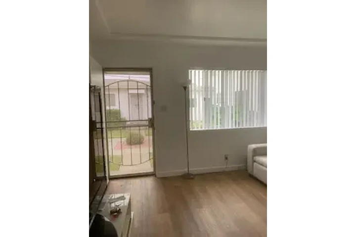 APT- 1-BED, 1-BATH image 7