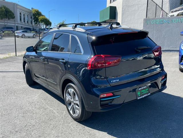 $23500 : Used 2021 Niro EV EX Premium image 7