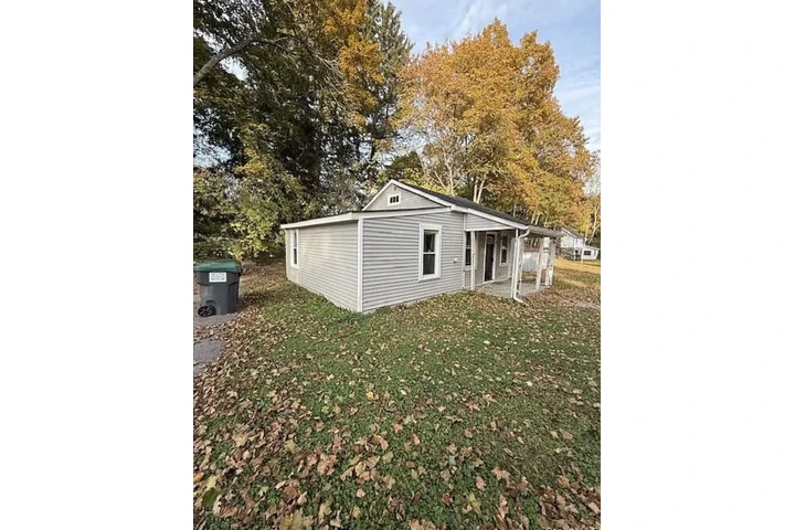 $2200 : Discover comfort and style image 10