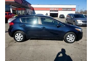 2017 Forte5 LX Auto en Lexington